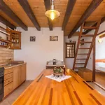Nyaraló House Jure *