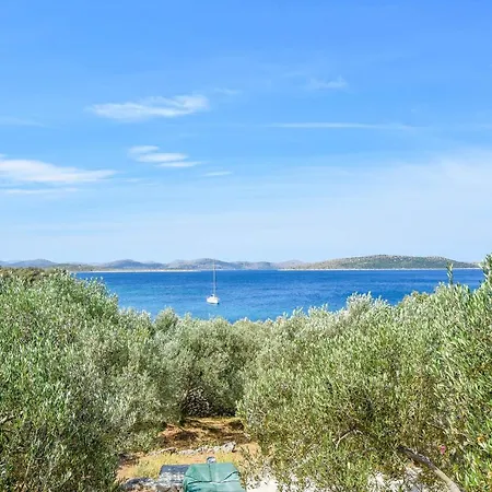 House Jure Holiday home Tkon