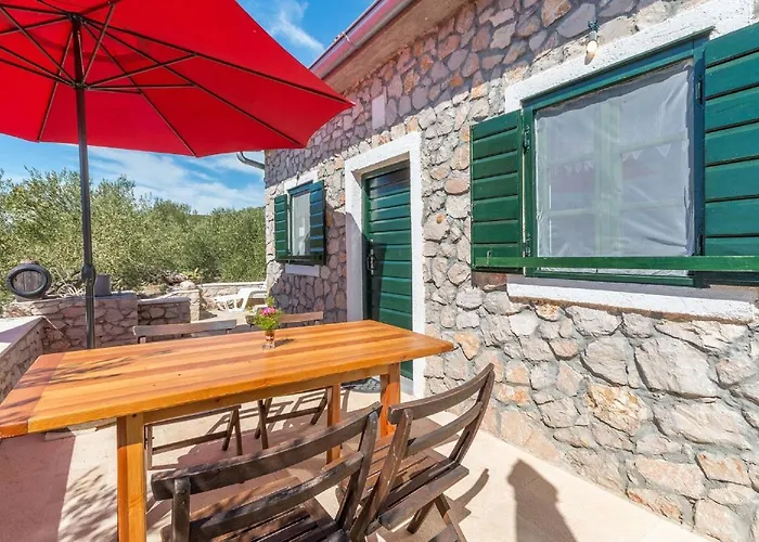 Semesterbostad House Jure